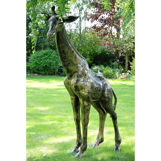 Freestanding Outdoor Metal Garden Giraffe Sculpture Garden Sculptures Candle and Blue Interiors